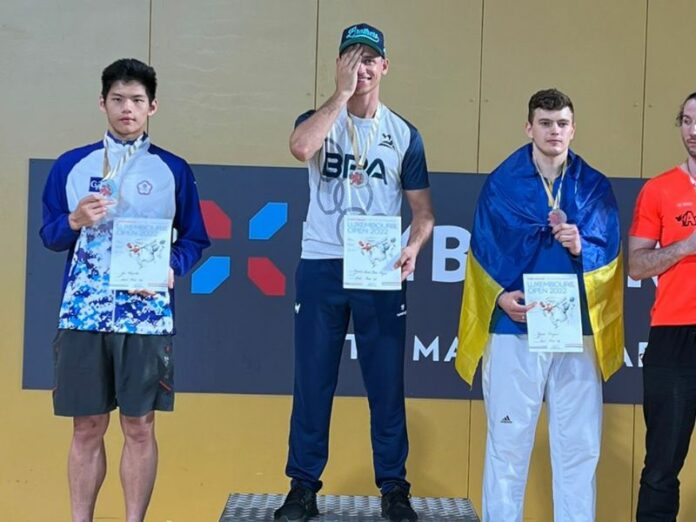 Diniz e Ícaro são campeões, e Brasil conquista cinco medalhas no Luxemburgo Open de Taekwondo