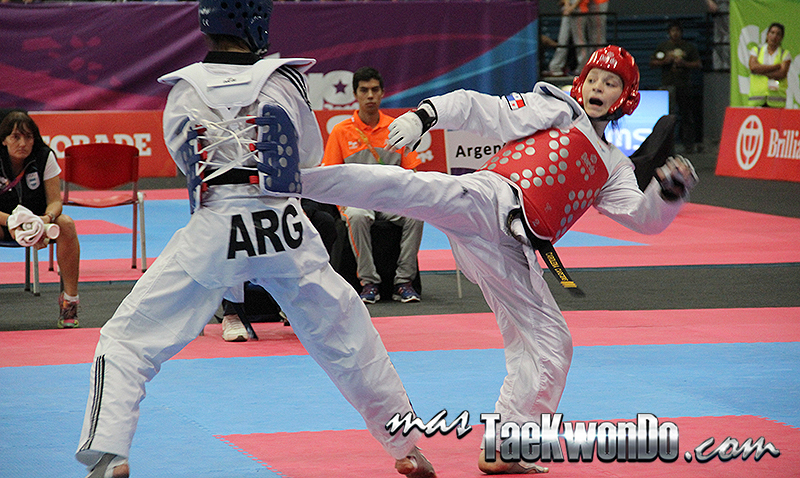 Galería de fotos del Taekwondo de la categoría FEATHER en el tercer día de competencia durante la decima edición de los Juegos Suramericanos realizados en Santiago de Chile entre 14 países de la región. Nuestro deporte participa del 16 al 18 de marzo de 2014.