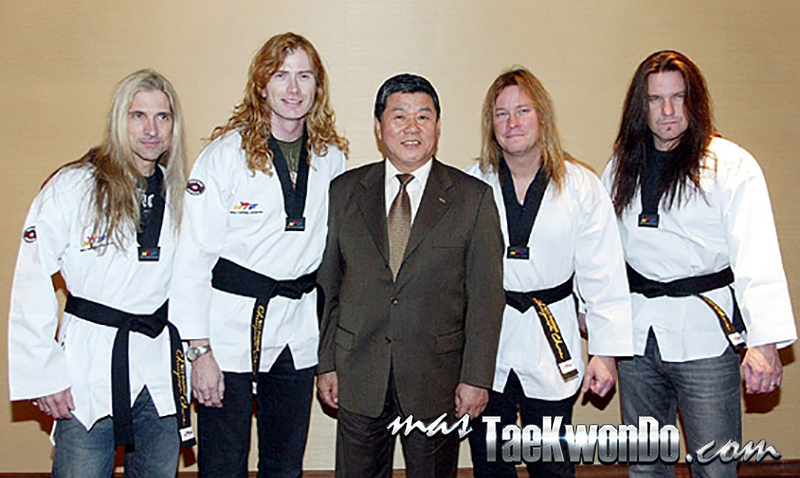 2014-05-20_85234x_2009_Megadeth_Taekwondo_ (1)