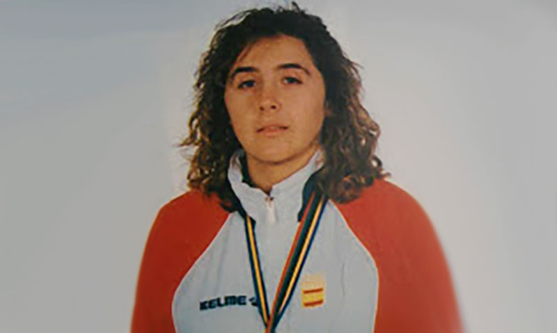 Elena Benítez 3 veces campeona de la Copa del Mundo.