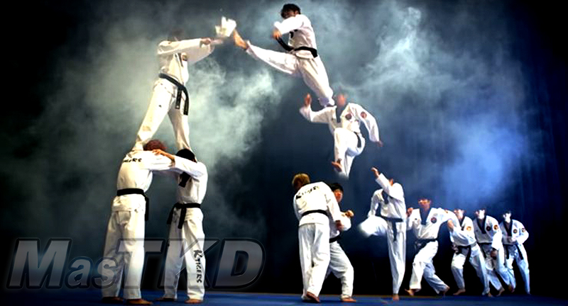 Rompimiento_k-tigers-demo_Taekwondo