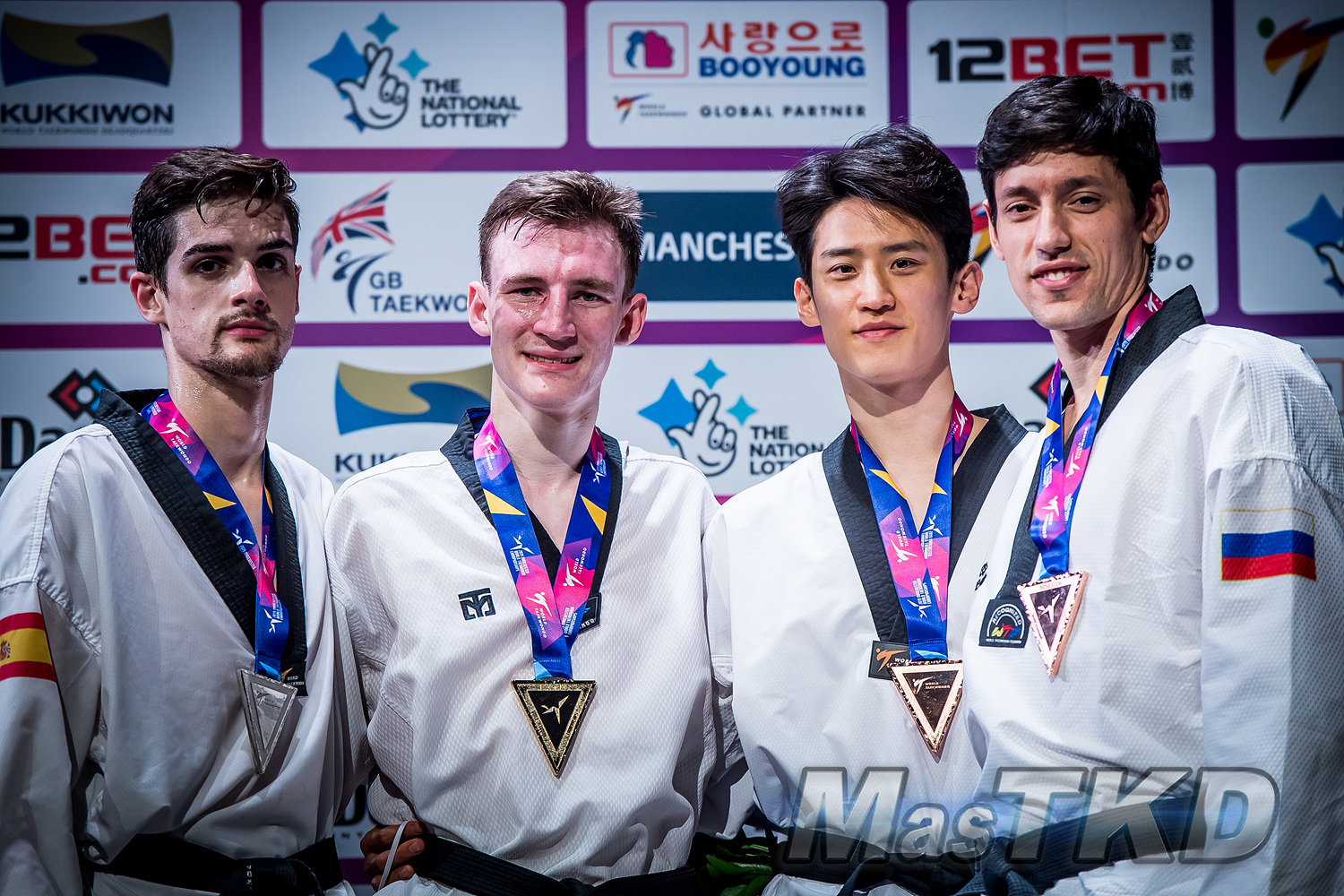Podium_M-68_Manchester-2019-World-Taekwondo-Championships_mT