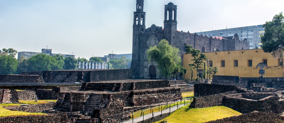 Plaza de las Tres Culturas, Ciudad de México. Foto: Getty Images/MasTKD.com