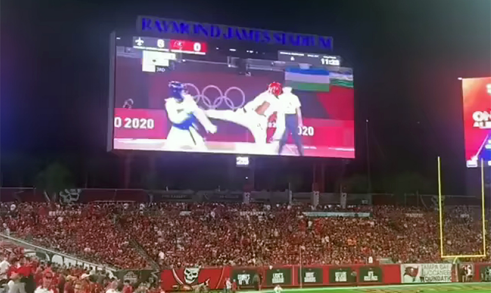 NFL proyecta Taekwondo en partido de los Tampa Bay