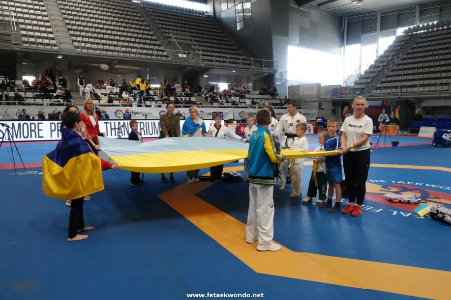 El Taekwondo español arropa y muestra su apoyo a los refugiados ucranianos