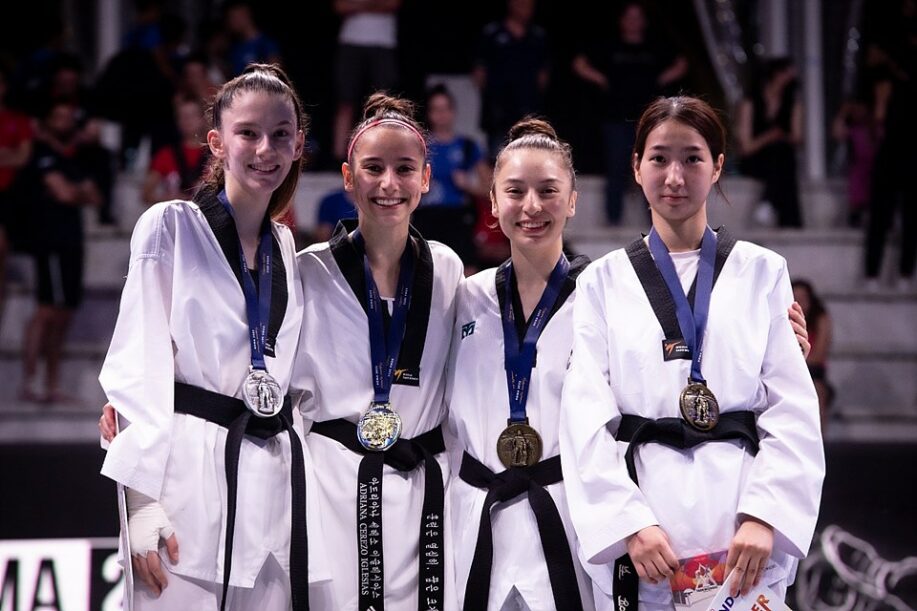 Podium_F-49kg_Roma 2022 World Taekwondo Grand-Prix