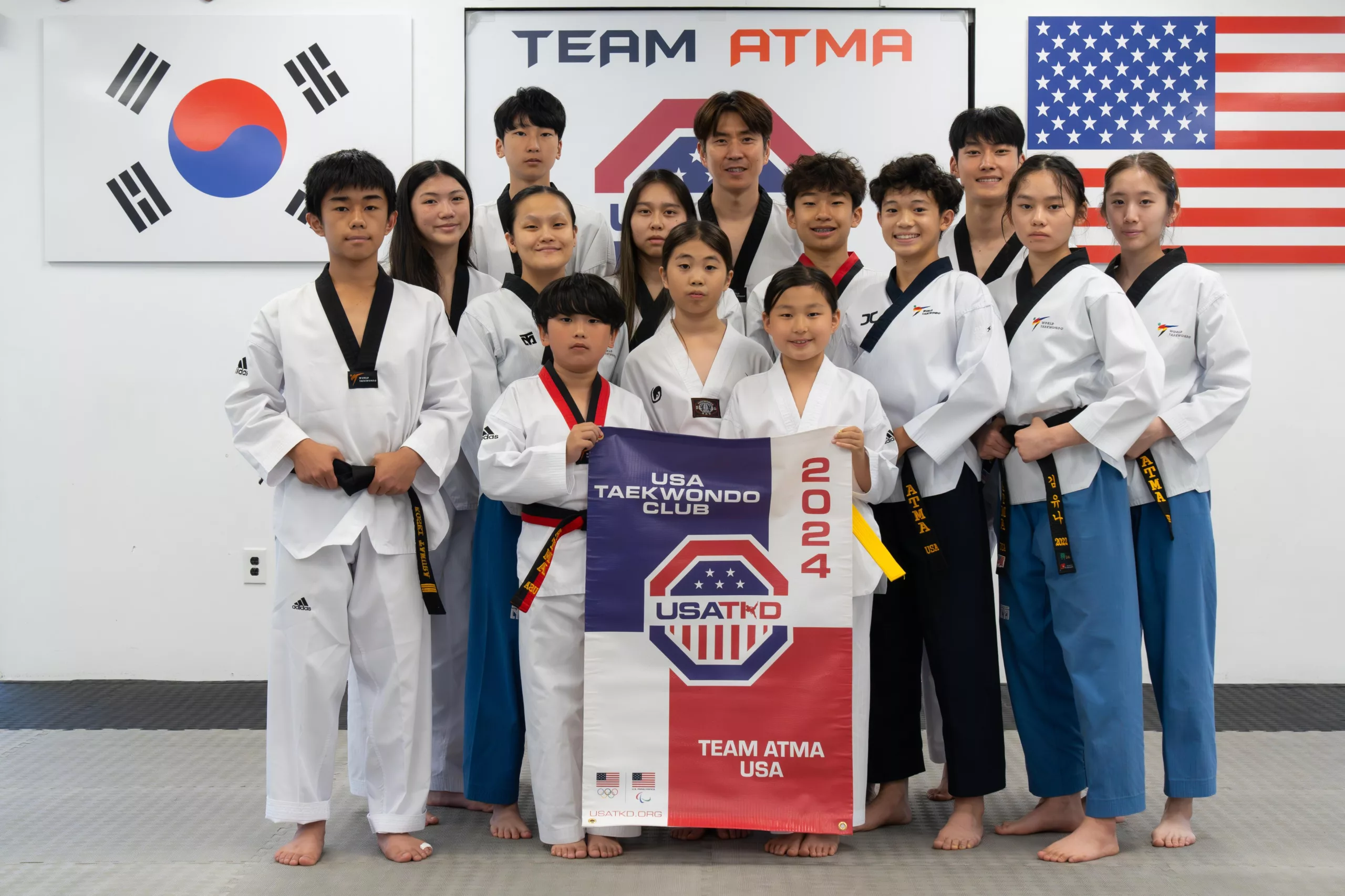 In the heart of New Jersey, USA, lies Apex Tigers Martial Arts (ATMA), a Taekwondo academy that has left an indelible mark on the community and the world of sport. Founded by the charismatic and dedicated Master Giduk Gun, ATMA is not simply a martial arts academy; it is a place where champions are forged and deep human values are cultivated.